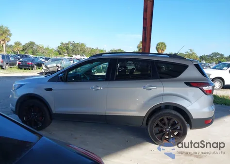2018 Ford Escape Se from USA, damaged, VIN 1FMCU9GD3JUD12799